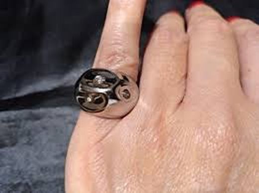 Anillos de acero y plata
