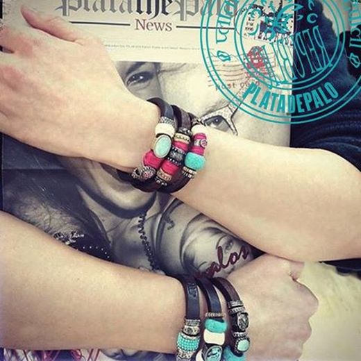 Cuero, plata y piedra natural de color