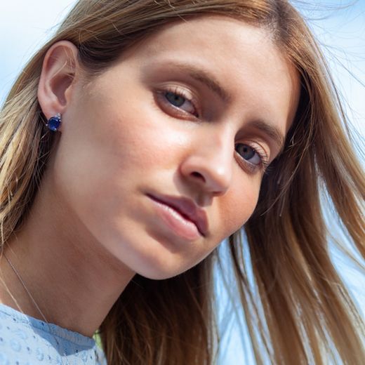 01-001038 Anillo mujer oro blanco 18k diamantes y zafiro