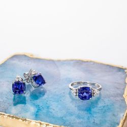 01-001038 Anillo mujer oro blanco 18k diamantes y zafiro