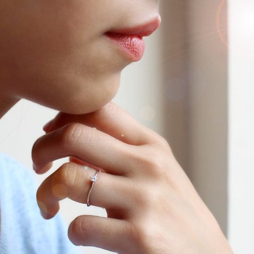 01-173860 Solitario mujer en oro blanco con diamante