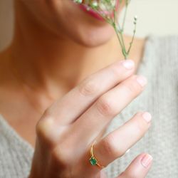 01-183958Z Anillo oro blanco 18k con zafiro azul