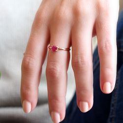 01-183958Z Anillo oro blanco 18k con zafiro azul