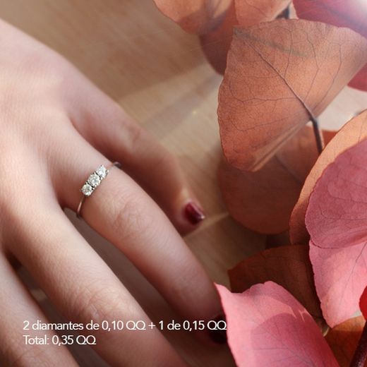 01-194365b Anillo de mujer elegante de compromiso Oro blanco 18k y diamantes
