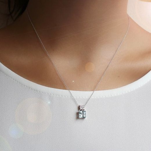 03-173891 Colgante mujer diseño elegante de oro blanco y diamantes con aguamarina