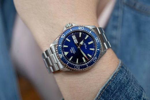 Reloj Orient de hombre automático 147-RA-AA0002L39B esfera azul elegante acuático 200 metros cristal zafiro