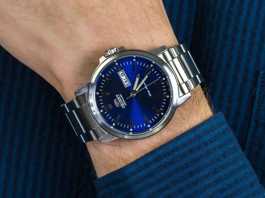 Reloj Orient de hombre automático 147-RA-AA0C02L39B esfera azul sumergible 50 metros