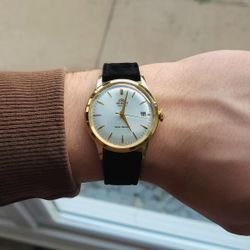 147-RA-AC0028S30B Reloj Orient Bambino automático de hombre bonito y elegante, calendario con correa de piel resistente al agua 30 metros (3atm)