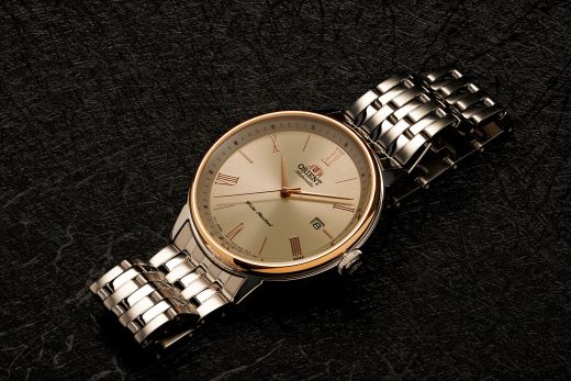 Reloj Orient para hombre 147-RA-AC0J01S10B acero inoxidable y caja bicolor