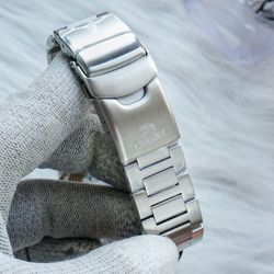 Reloj Orient de hombre 147-RA-AC0L02R00B movimiento mecánico water resistant 200 metros