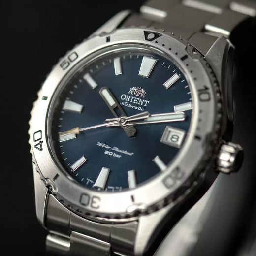 Reloj Orient de hombre esfera azul 147-RA-AC0Q02L10B automático acuático a 200 metros