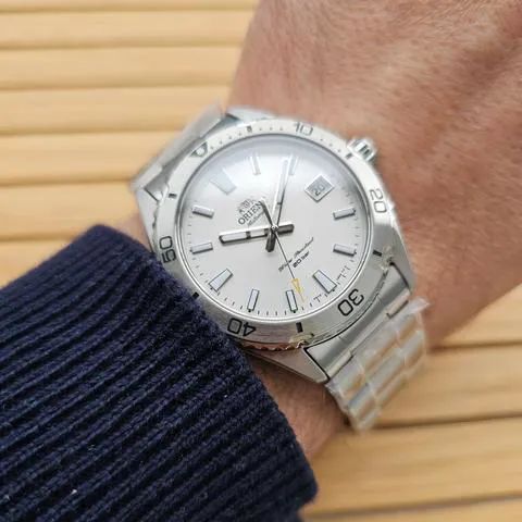 Reloj Orient hombre 147-RA-AC0Q03S10B automático 20 bares