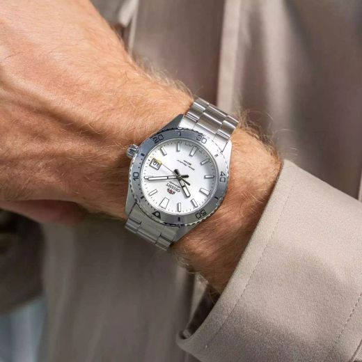 Reloj Orient hombre 147-RA-AC0Q03S10B automático 20 bares