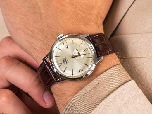 Reloj Orient de hombre automático 147-RA-AP0003S30B esfera color crema