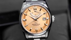 149-RE-AU0108G00B Reloj Orient Star automático para hombre esfera rosa muy elegante 50 metros acero inoxidable 316L reserva de carga 50H