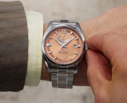 149-RE-AU0108G00B Reloj Orient Star automático para hombre esfera rosa muy elegante 50 metros acero inoxidable 316L reserva de carga 50H