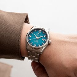 149-RE-AU0114E00B Reloj Orient Star de hombre movimiento automático esfera azul Contemporary Date – edición limitada de 1200 unidades