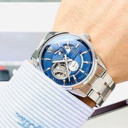 149-RE-AV0003L00B Reloj Orient Star automático de hombre esfera azul Resistencia al agua 100 metros (10atm) cristal zafiro