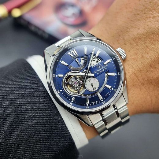149-RE-AV0003L00B Reloj Orient Star automático de hombre esfera azul Resistencia al agua 100 metros (10atm) cristal zafiro