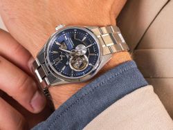 149-RE-AV0003L00B Reloj Orient Star automático de hombre esfera azul Resistencia al agua 100 metros (10atm) cristal zafiro