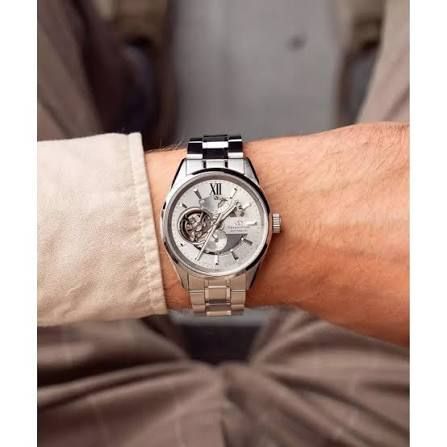149-RE-AV0125S00B Reloj Orient Star automático de hombre, Movimiento Orient calibre 40S62 Semi skeleton. Reserva de carga 50H. Resistencia al agua 100 metros (10atm).