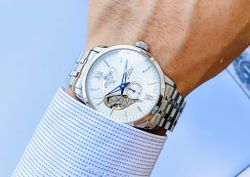 149-RE-AV0B01S00B Reloj Orient Star de hombre automático acero inoxidable 316L cristal zafiro anti-reflejante resistencia al agua 100 metros (10atm)
