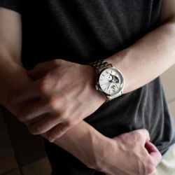 149-RE-AV0B01S00B Reloj Orient Star de hombre automático acero inoxidable 316L cristal zafiro anti-reflejante resistencia al agua 100 metros (10atm)