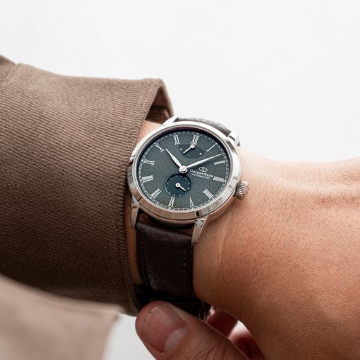 149-RE-BS0001E00B M45 F7 Small Second – esfera verde, reloj Orient Star mecánico o automático para hombre de vestir compacto y elegante