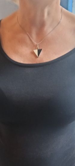 2121 Colgante de plata cadena con ónix y nácar