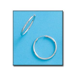 22-A25 Pendientes Aros lisos en oro blanco de 18 K. Diámetro interior de 20mm y grosor 2mm