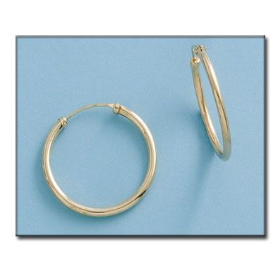 33-A252 Pendientes aros o criollas en oro 18K en forma de tubo lisos y superficie pulida