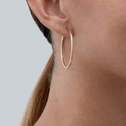 33-A402 Pendientes Aros pulidos de tubo en Oro amarillo de 18 K finos y elegantes