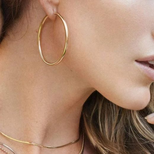 99-A480 Pendientes de aros en forma de tubo de oro 18K lisos y pulidos
