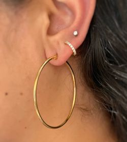 99-A479 Pendientes aros grandes oro 18K superficie lisa y pulida super elegantes
