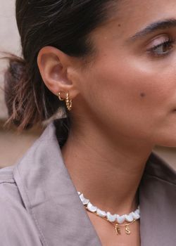 05-A499 Pendientes mujer de oro 18K Aros rizados acabados en mate y brillo cierre catalán