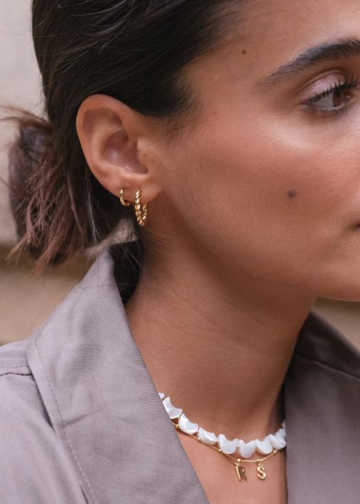 05-A499 Pendientes mujer de oro 18K Aros rizados acabados en mate y brillo cierre catalán