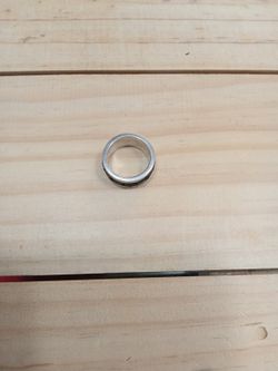 Anillo plata de ley envejecida para hombre y cuero trenzado