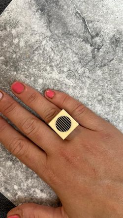 Anillo de plata 1ª ley con resina blanca