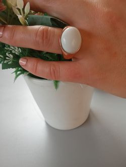 Anillo Morellato chapado oro con piedra ágata blanca 01342