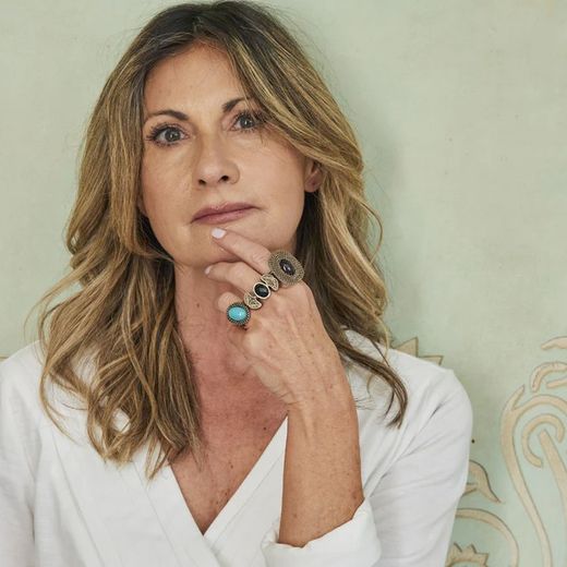 Anillo Olivia WR113X PLATA DE PALO de mujer en plata de ley 925 con piedra negra moderna y cautivadora