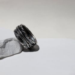 MR028X Anillo PLATA DE PALO para hombre colección Shizen con hilos de plata decorativos