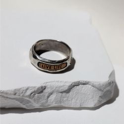 MR027X Anillo Plata de Plao hombre colección Fuyu de plata y bronce Live Life