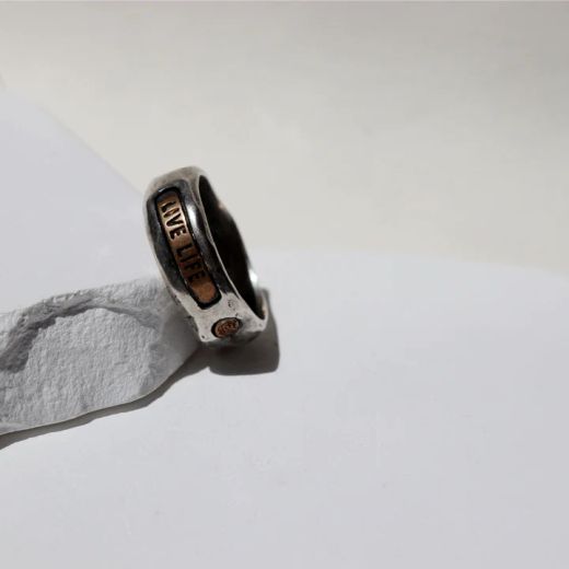 MR027X Anillo Plata de Plao hombre colección Fuyu de plata y bronce Live Life