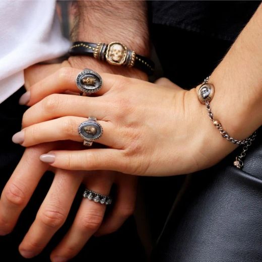 SR011A Anillo unisex SKULL Plata de Palo calavera central