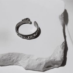 SR025X Anillo unisex PLATA DE PALO Yomi de dos calaveras en plata de ley