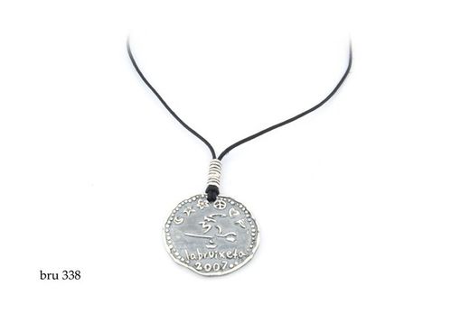 BRU0338 Colgante la bruixeta Moneda-Cuerda