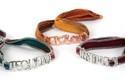 BRU1172 Pulseras la bruixeta en sedas y plata te quiero