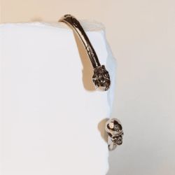 CAB68 Pulsera unisex Plata de Palo calaveras de plata de ley