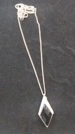 Colgante en plata de ley ónix facetado y circonitas