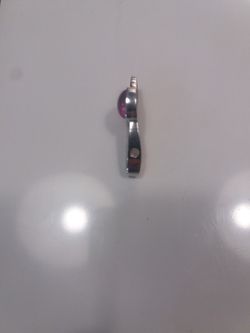 Colgante en plata maciza alargado con cuarzo rosa